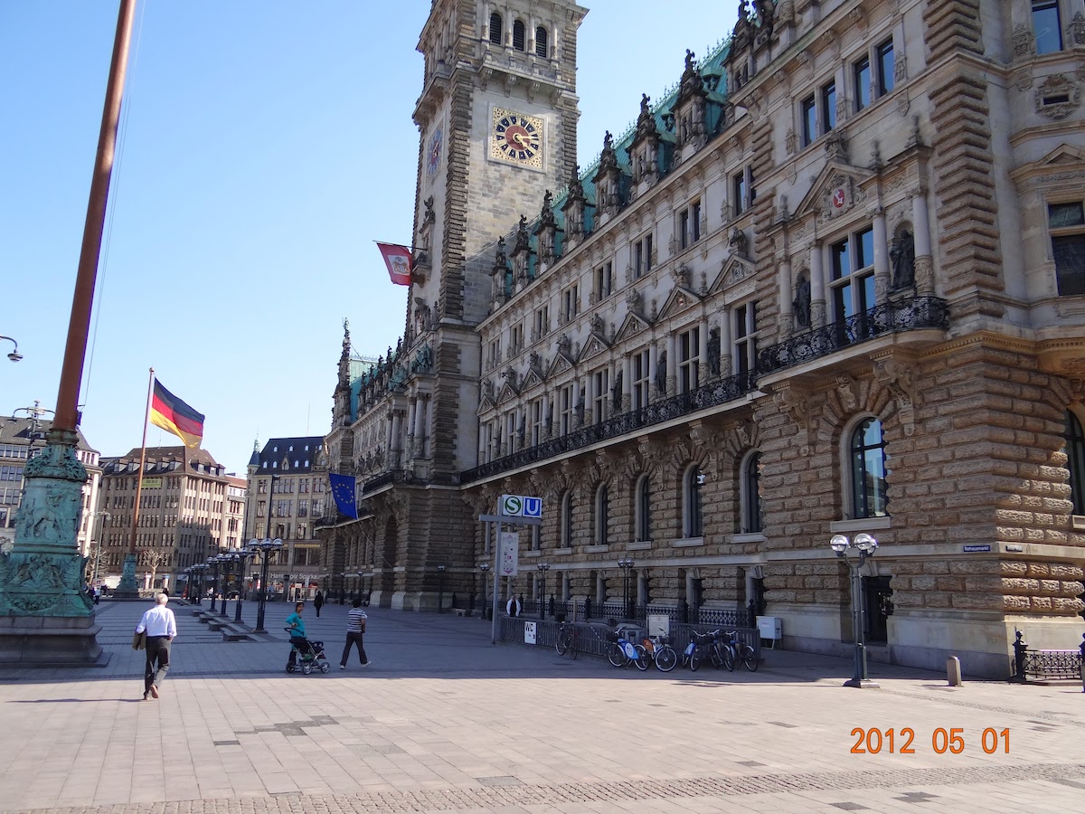 Street scenes from my daily runs.